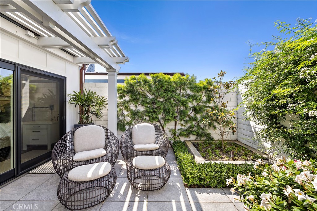 Gardens (Inland of PCH) (NSI) - Residential