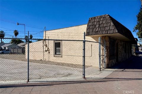 5506 Mission Riverside CA 92509