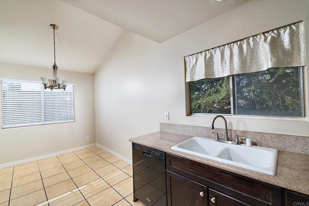 1811 E Grand Avenue 178