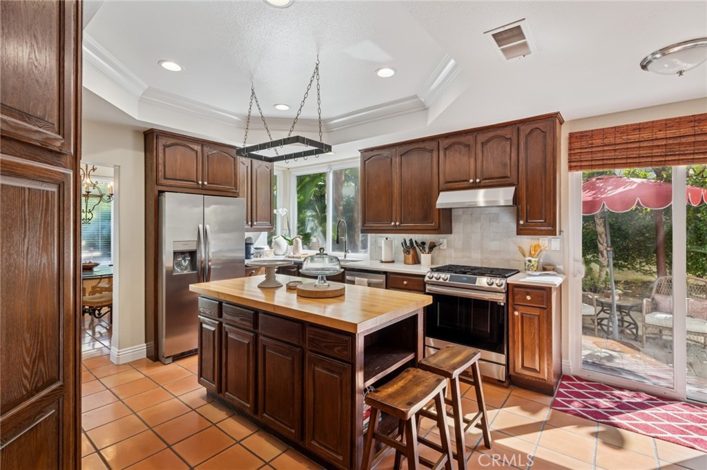 Montego (MONT) - Residential Lease