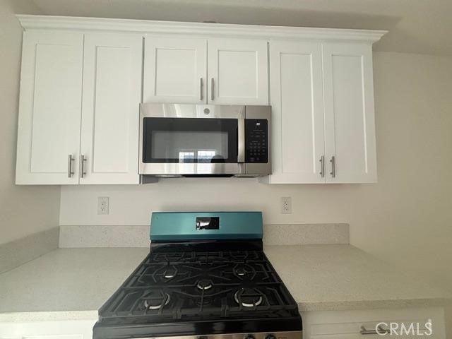 2214 E 111th