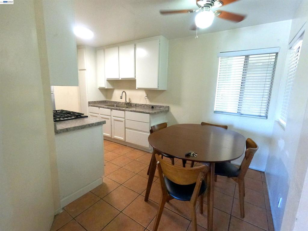 1566 Pine Ave 103A