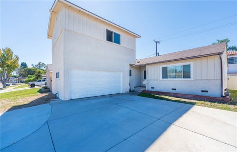Photo of 23133 Meyler AVE, Torrance, CA 90502 (MLS # SB26221665)