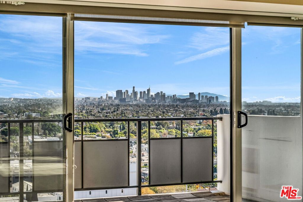 1155 N La Cienega Boulevard 1106