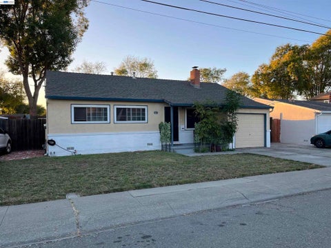 Photo of 874 Mooney Ave, San Lorenzo, CA 94580 (MLS # 41152503)