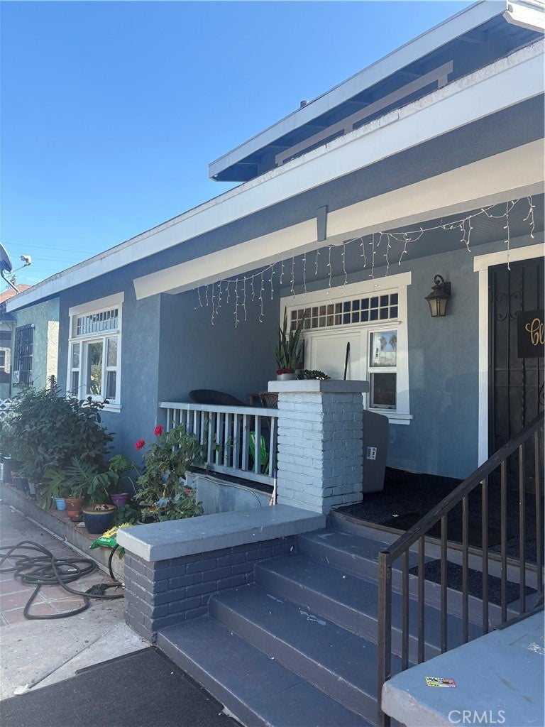 1266 E E 50th street St, Los Angeles CA 90011