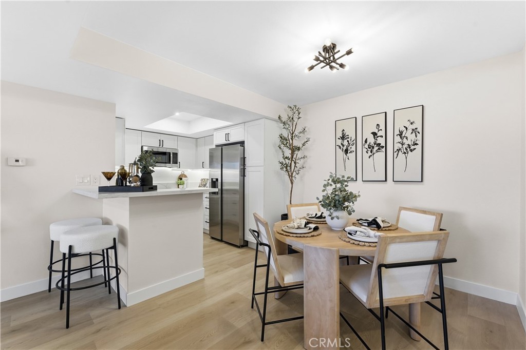 278 N Wilshire B31