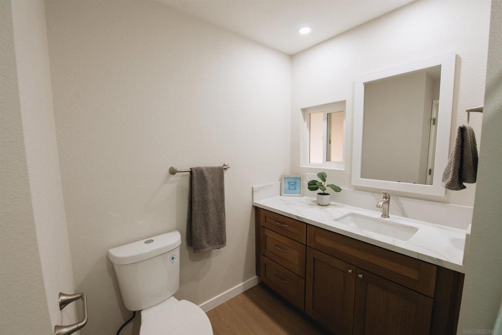 2400 Alpine Blvd #8