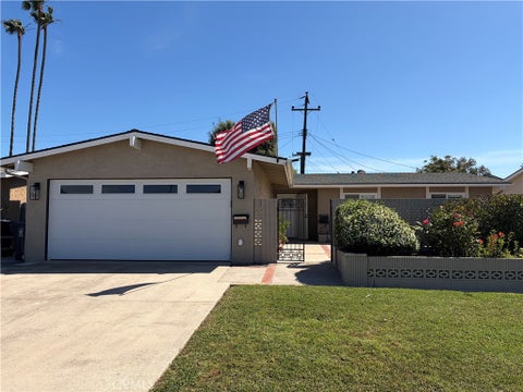 Photo of 7622 Don DR, Huntington Beach, CA 92647 (MLS # PW26200624)