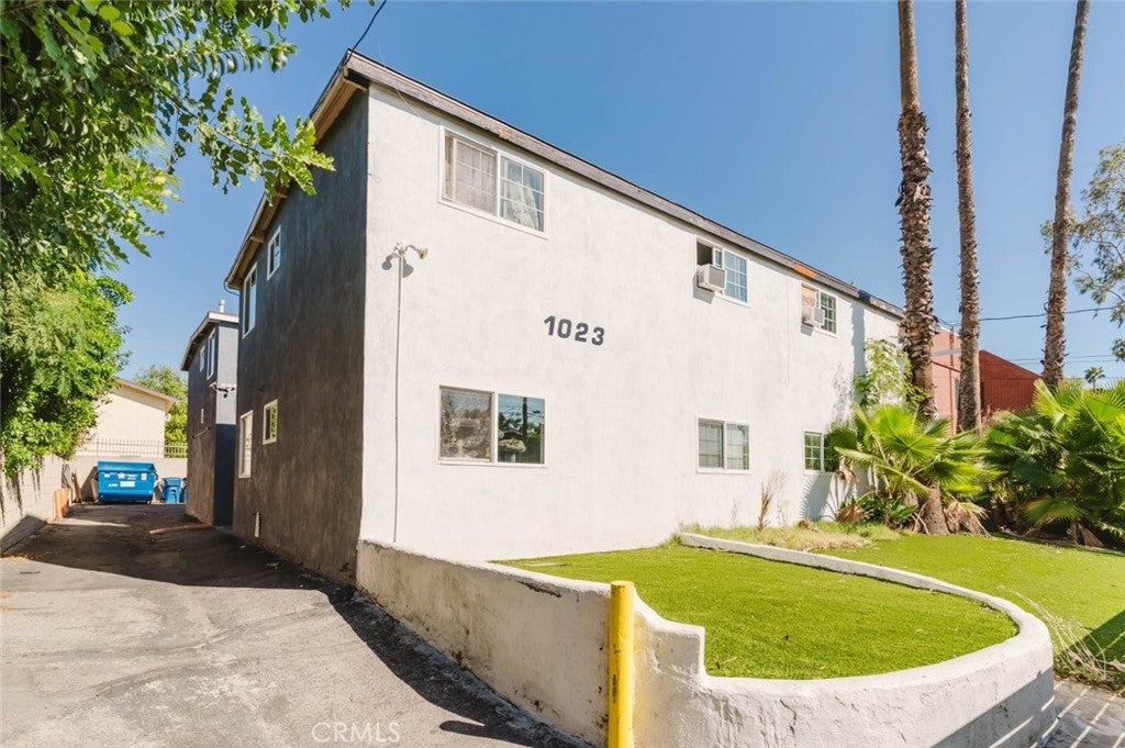 1023 Hewitt Street