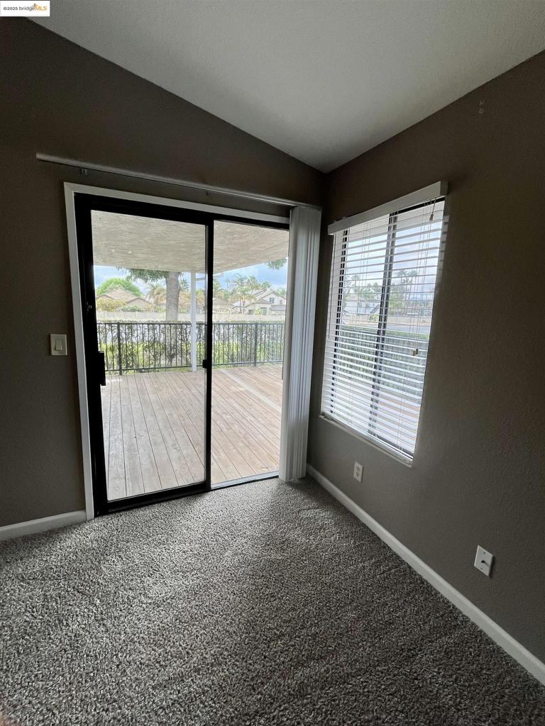 DISCOV BAY - Residential Lease