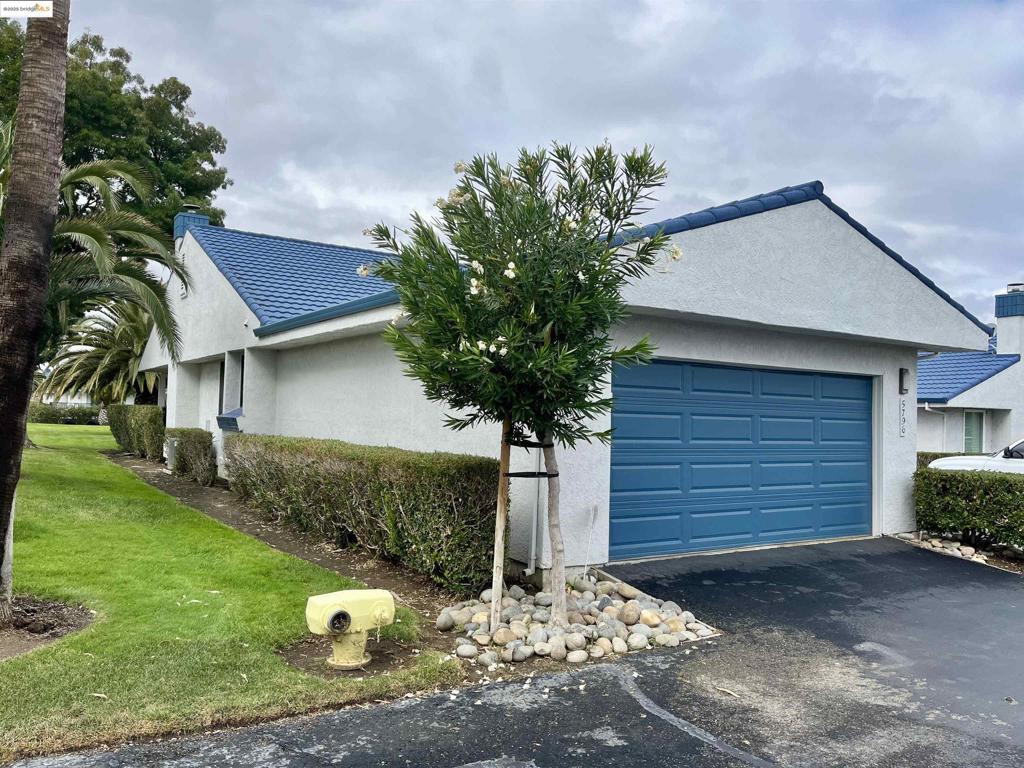 DISCOV BAY - Residential Lease