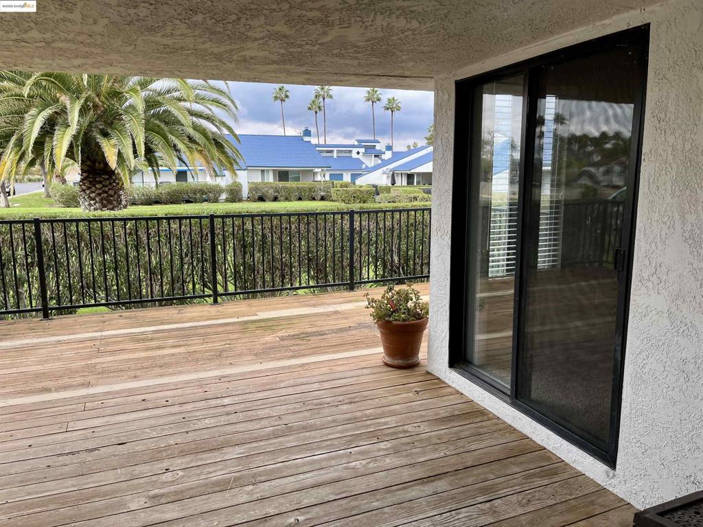 DISCOV BAY - Residential Lease