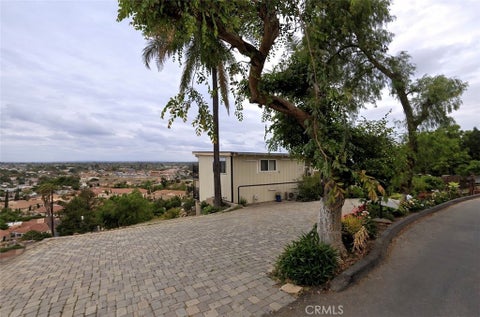 Photo of 12221 Circula Panorama, North Tustin, CA 92705 (MLS # OC26210020)