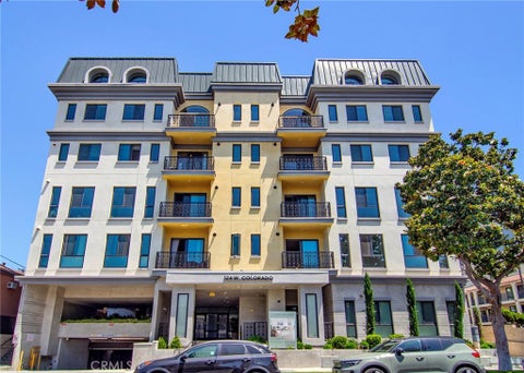 Photo of 124 W Colorado ST #502, Glendale, CA 91204 (MLS # SR26205572)