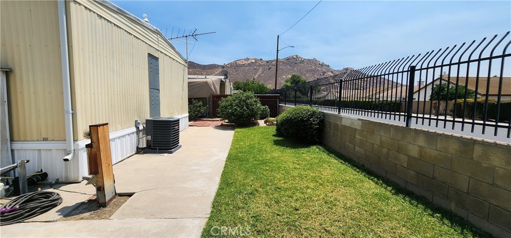 3825 Crestmore Road 321