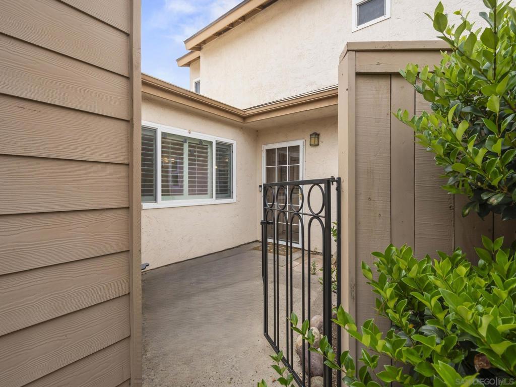 9891 Aviary Drive