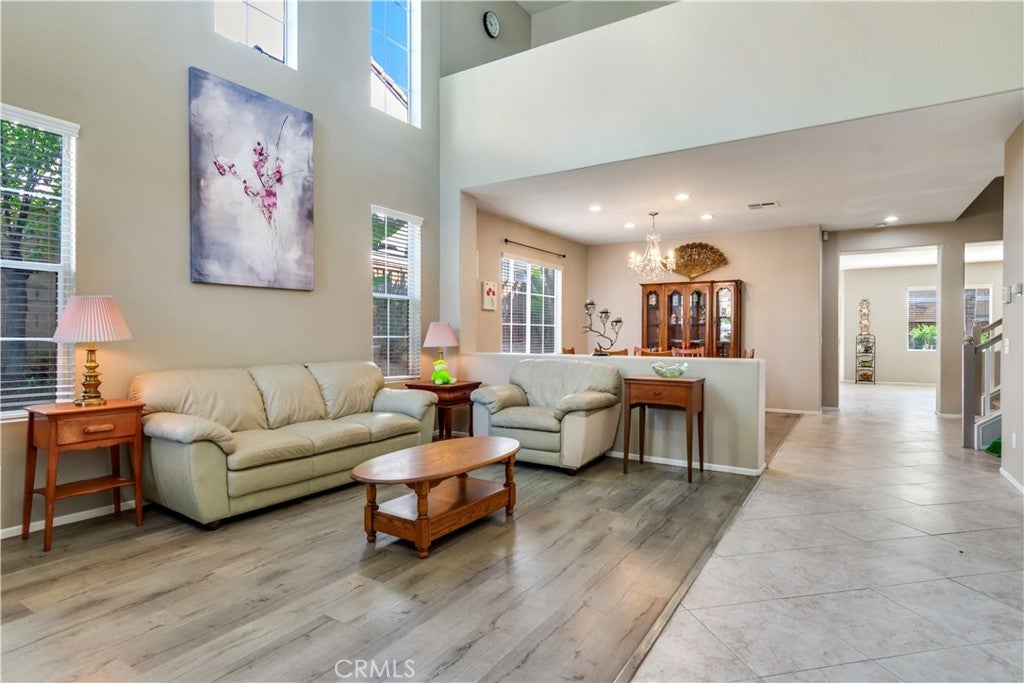 9471 Twin Oaks Pl