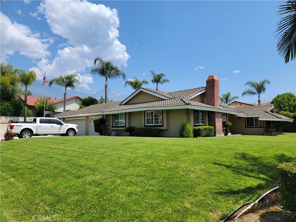 305 W 23rd Street