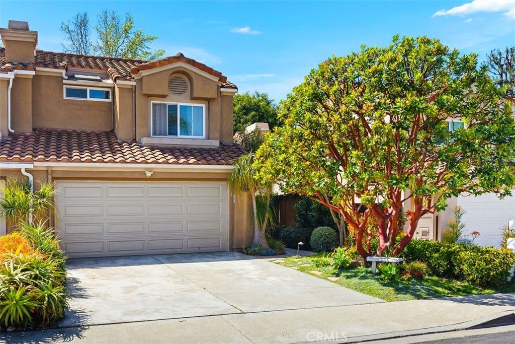 Photo of 6 Stream St, Laguna Niguel, CA 92677 (MLS # OC26053030)