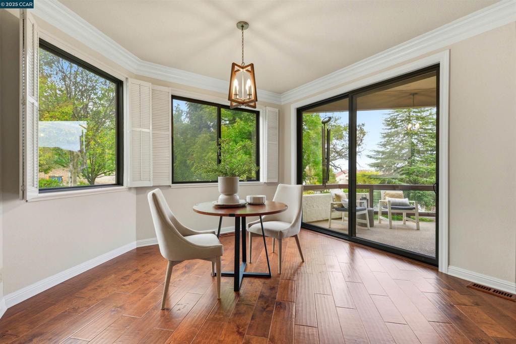 ROSSMOOR - Residential