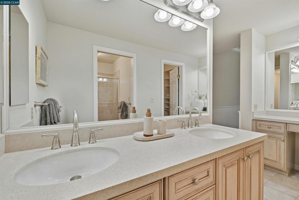 ROSSMOOR - Residential