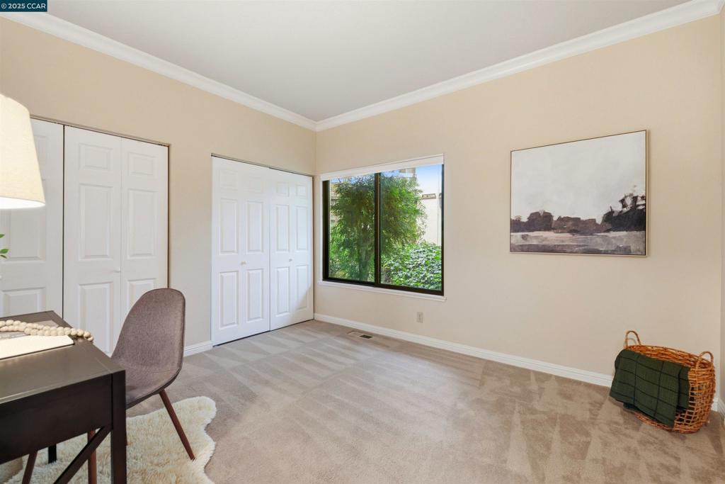 ROSSMOOR - Residential
