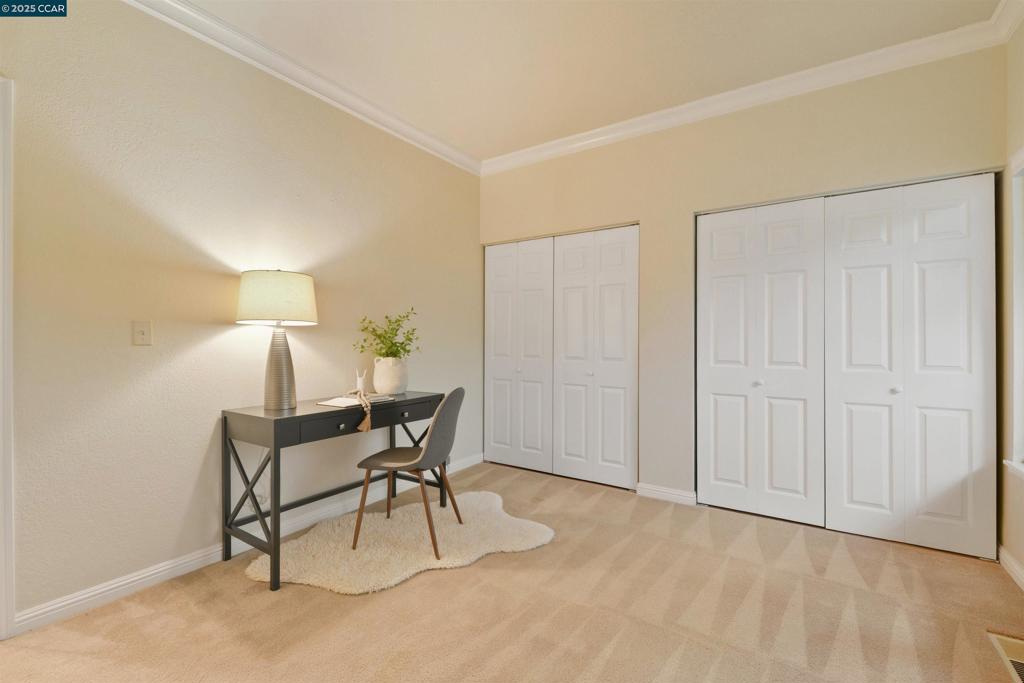 ROSSMOOR - Residential