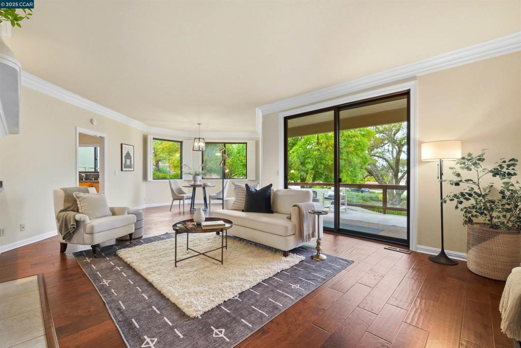 ROSSMOOR - Residential