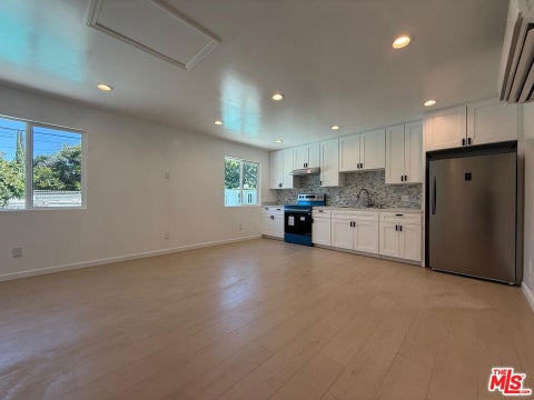 Photo of 9004 Gothic Avenue, North Hills, CA 91343 (MLS # 26981695)
