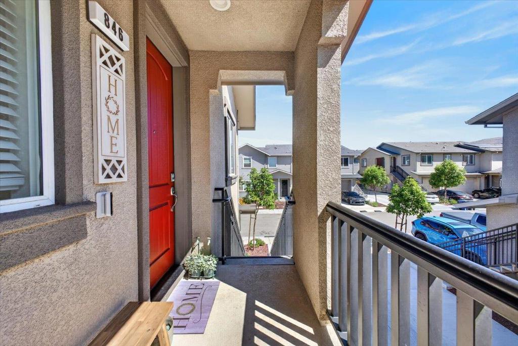 846 Mora Circle