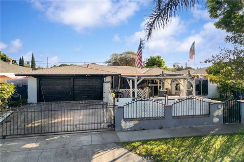 Photo of 3314 W Chestnut AVE, Santa Ana, CA 92704 (MLS # PW26229853)