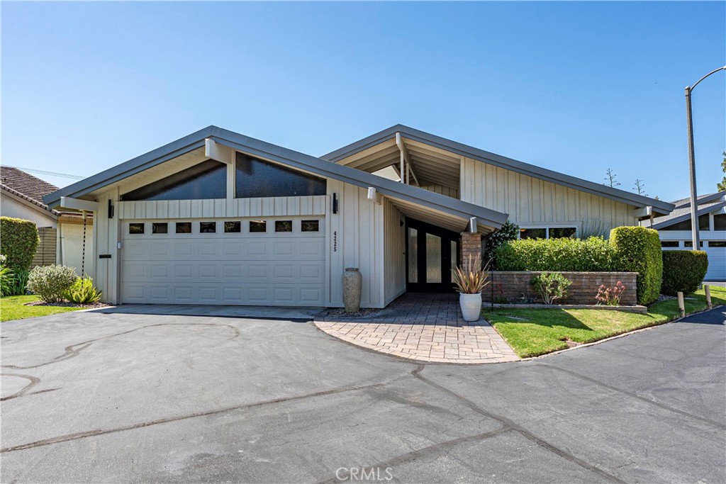 4225 Virginia Vista