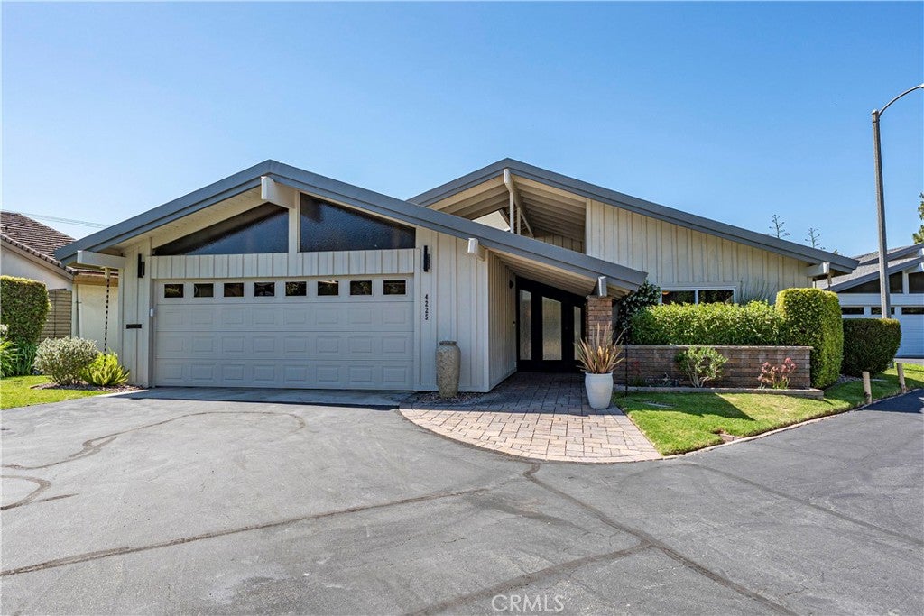 4225 Virginia Vista VIS, Long Beach CA 90807
