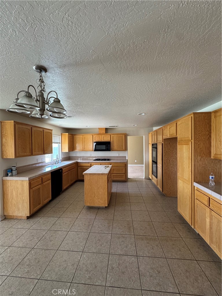 16499 Apple Valley