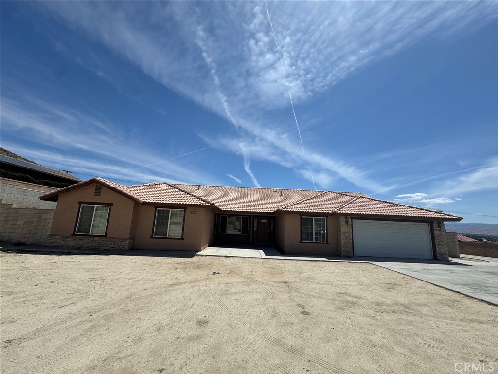 16499 Apple Valley