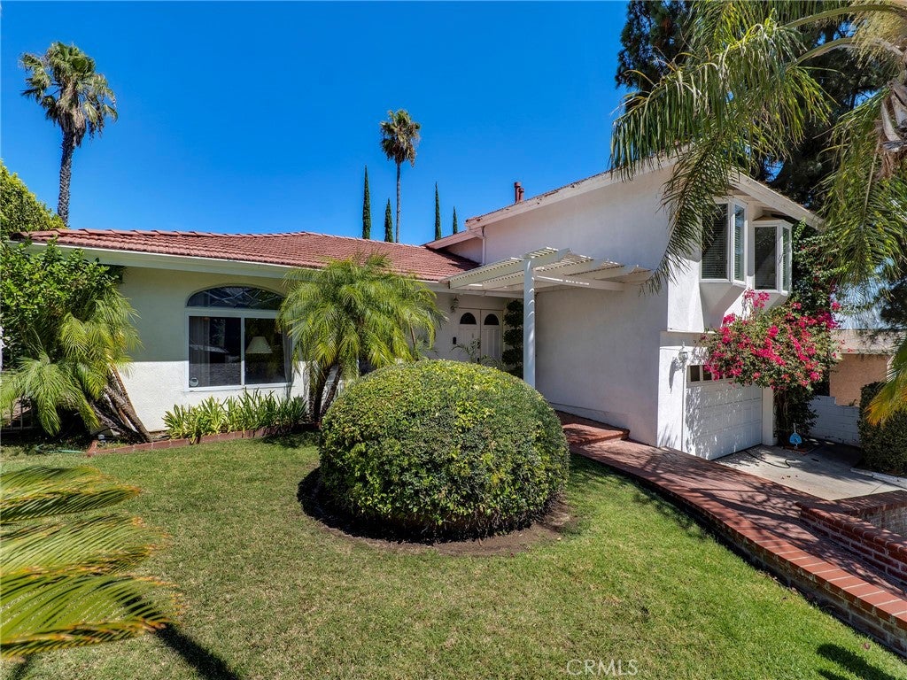 12602 Henzie Place