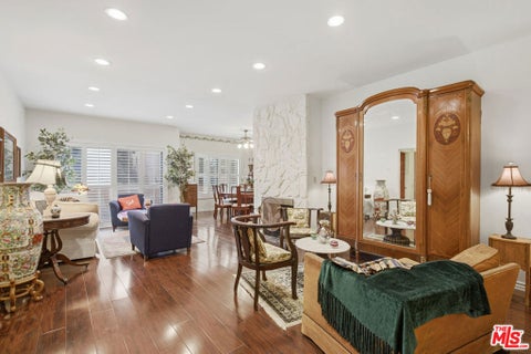 Photo of 1944 Glendon Avenue #110, Los Angeles, CA 90025 (MLS # 26101856)