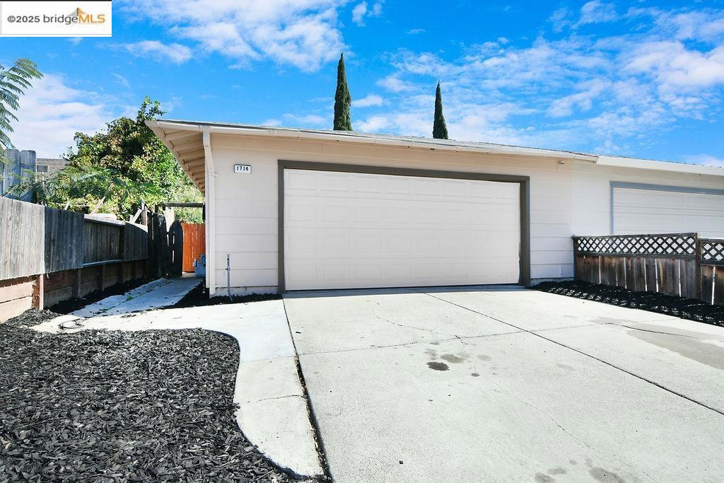 1714 Magnolia Way