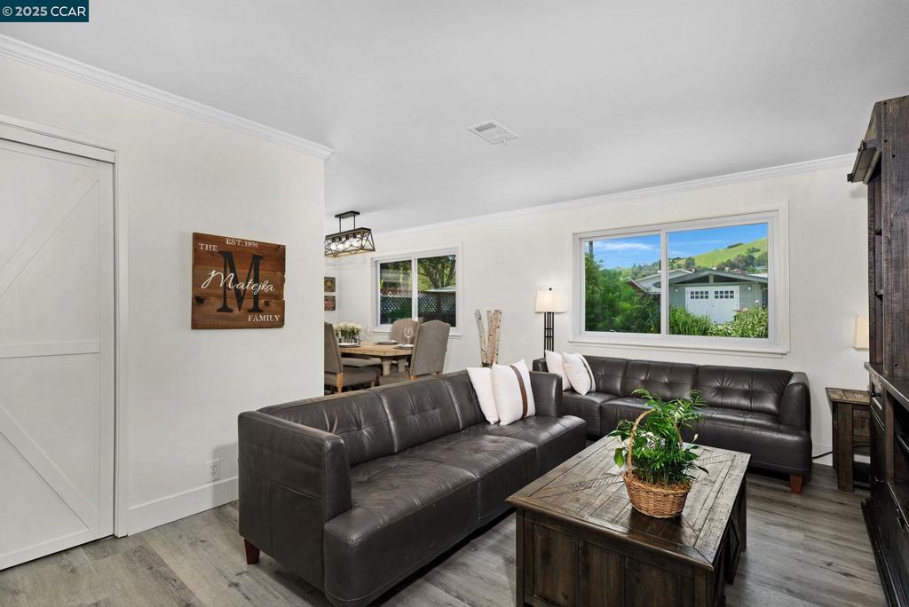 TRAILS AREA - Residential