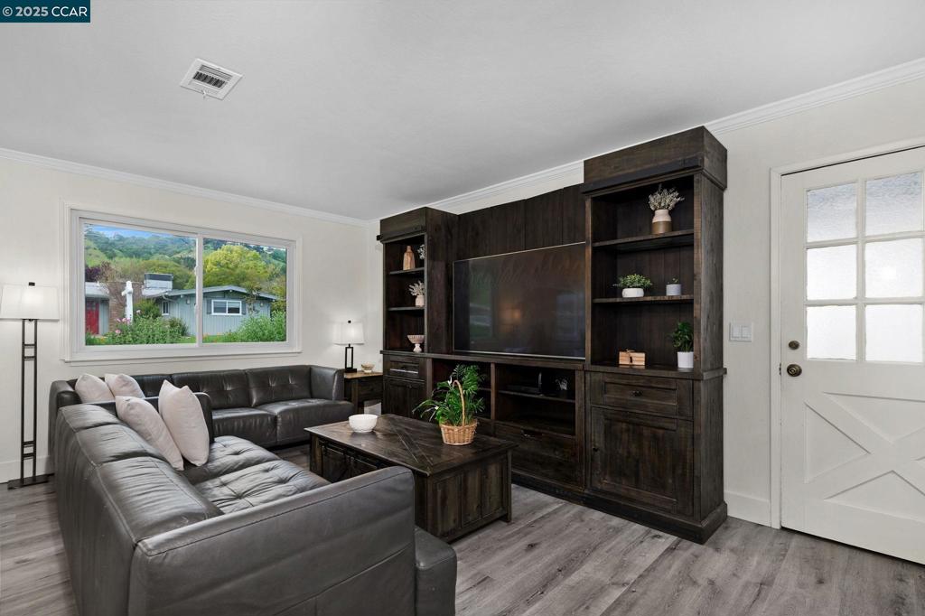 TRAILS AREA - Residential