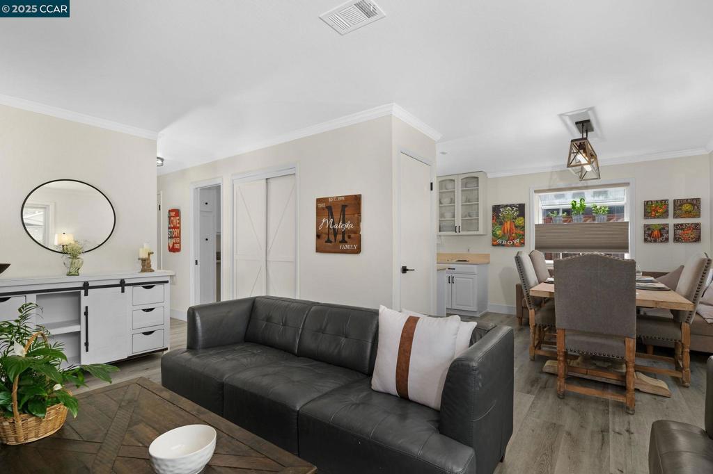 TRAILS AREA - Residential