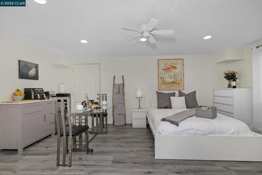TRAILS AREA - Residential