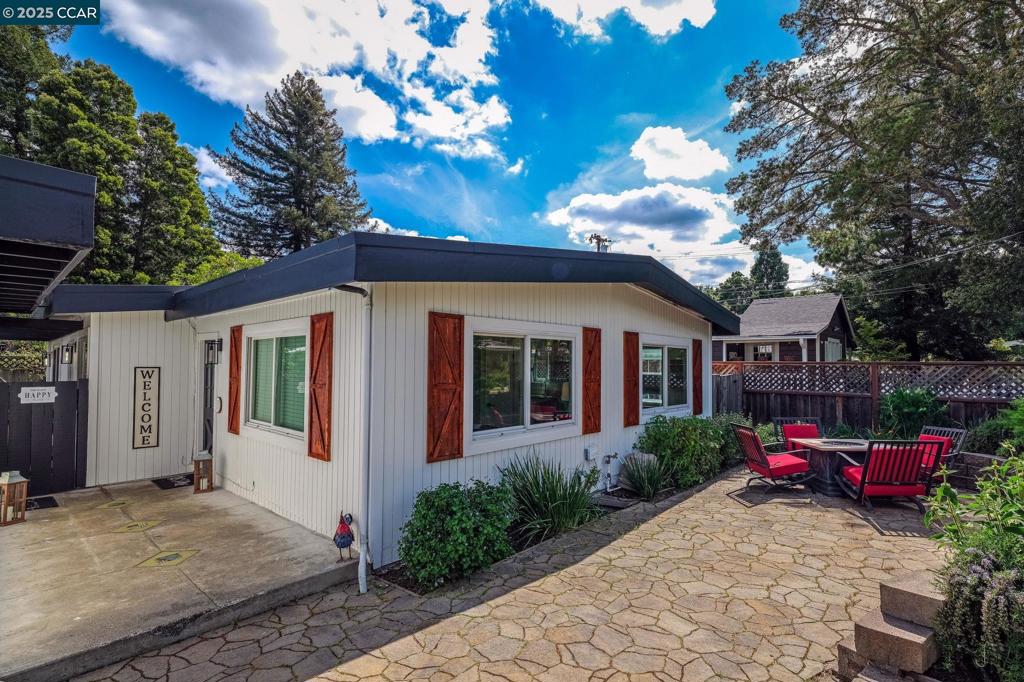 TRAILS AREA - Residential