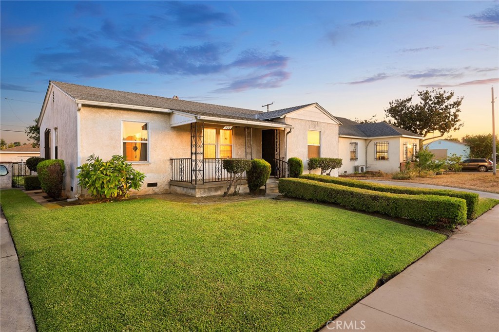 532 W Markland Drive