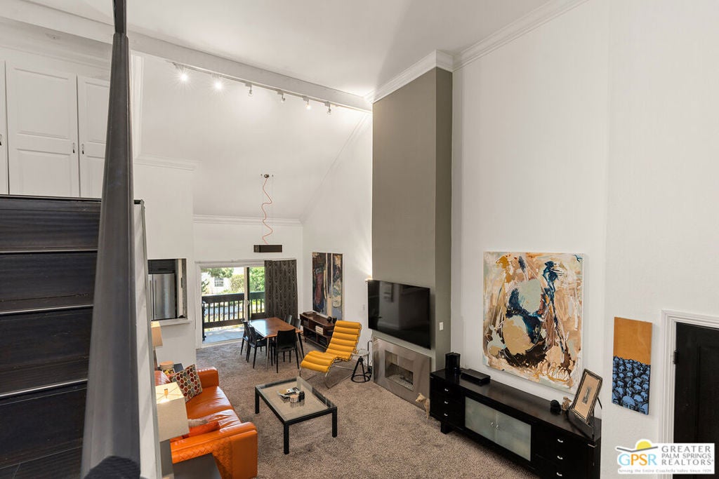 10306 Summertime Lane, Culver City CA 90230