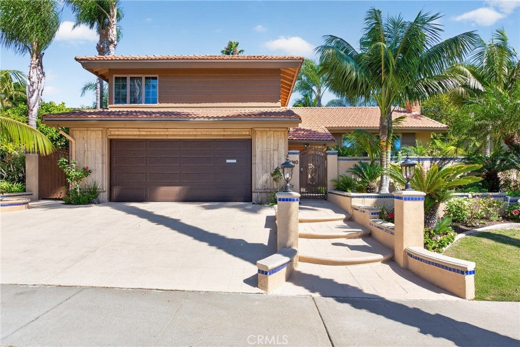 2740 Cardinal Drive