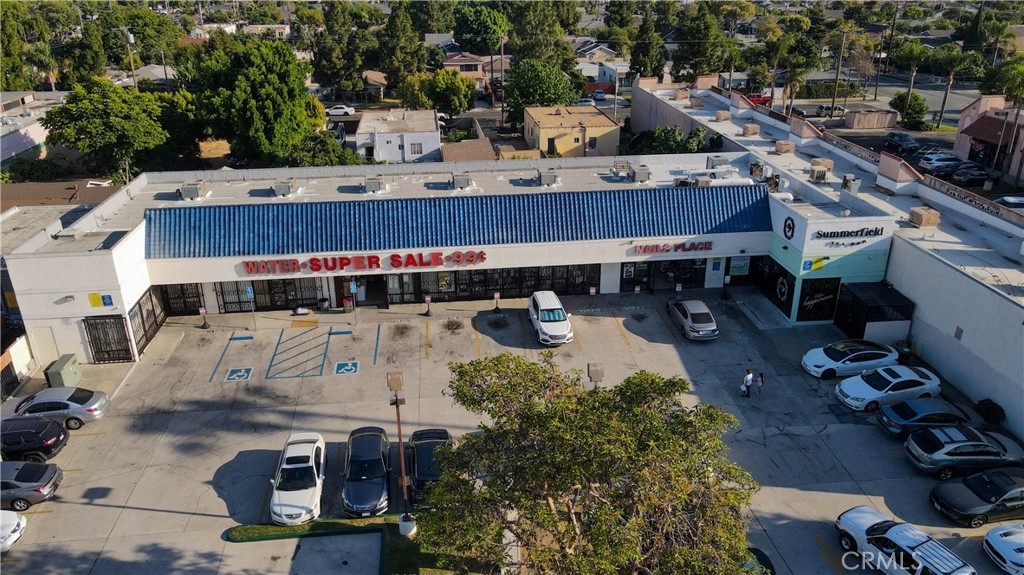 Property is in good shape, beautiful looking building, plenty of parking spaces. Building square footage is 7,500 and the lot size is 15,000 square feet.
All three of them are very nice tenants and have been there for a long period of time. Never late on rent.