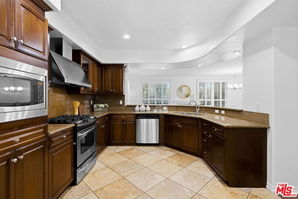13031 Villosa Place 142