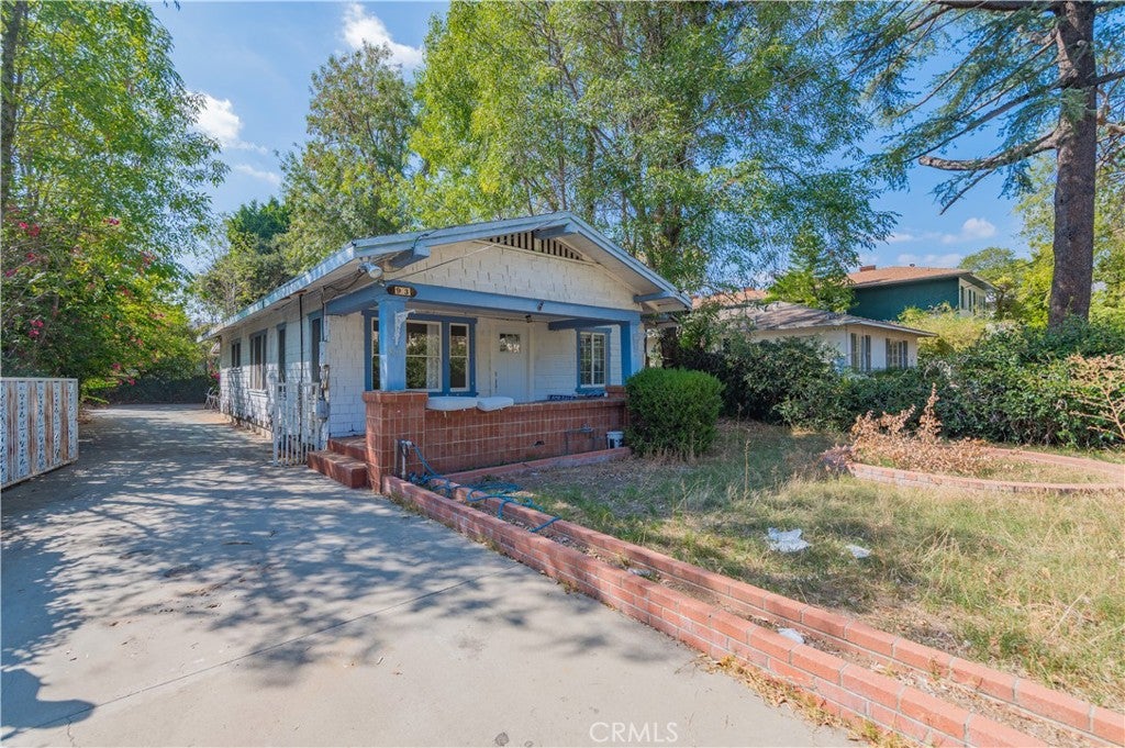 93 N Craig Avenue